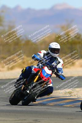 media/Mar-12-2022-SoCal Trackdays (Sat) [[152081554b]]/Turn 2 (1145am)/